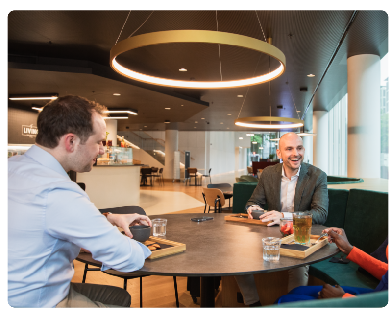 Mittagessen von Kollegen auf Geschäftsreise in Österreich, das als Spesen abgerechnet wird