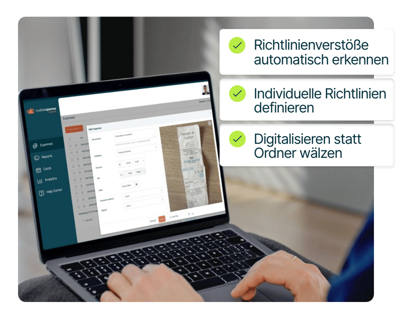 Frau auf Dienstreise, die eine Ausgabenmanagement-App nutzt, um ihre Spesen einzureichen